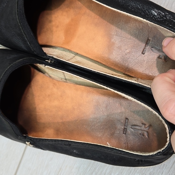 Frye Women Leather Loafer Slip on flats shoes sz 8M - Picture 16 of 16